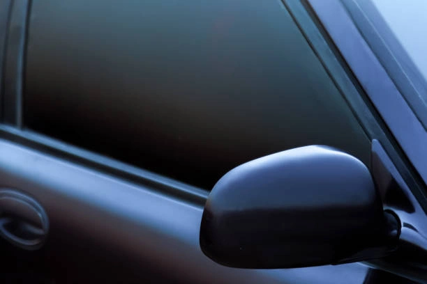 Insulfilm espelhado preto janela