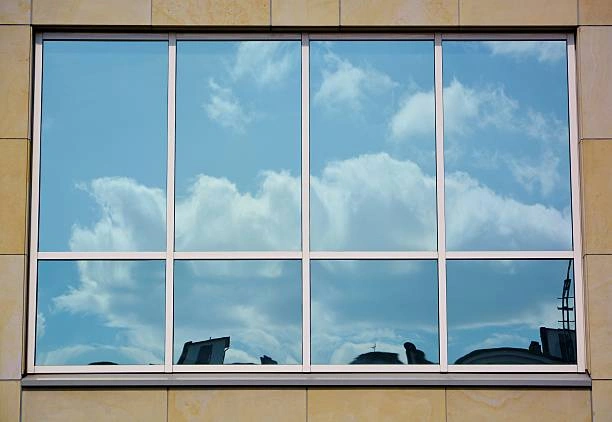 Película espelhada residencial